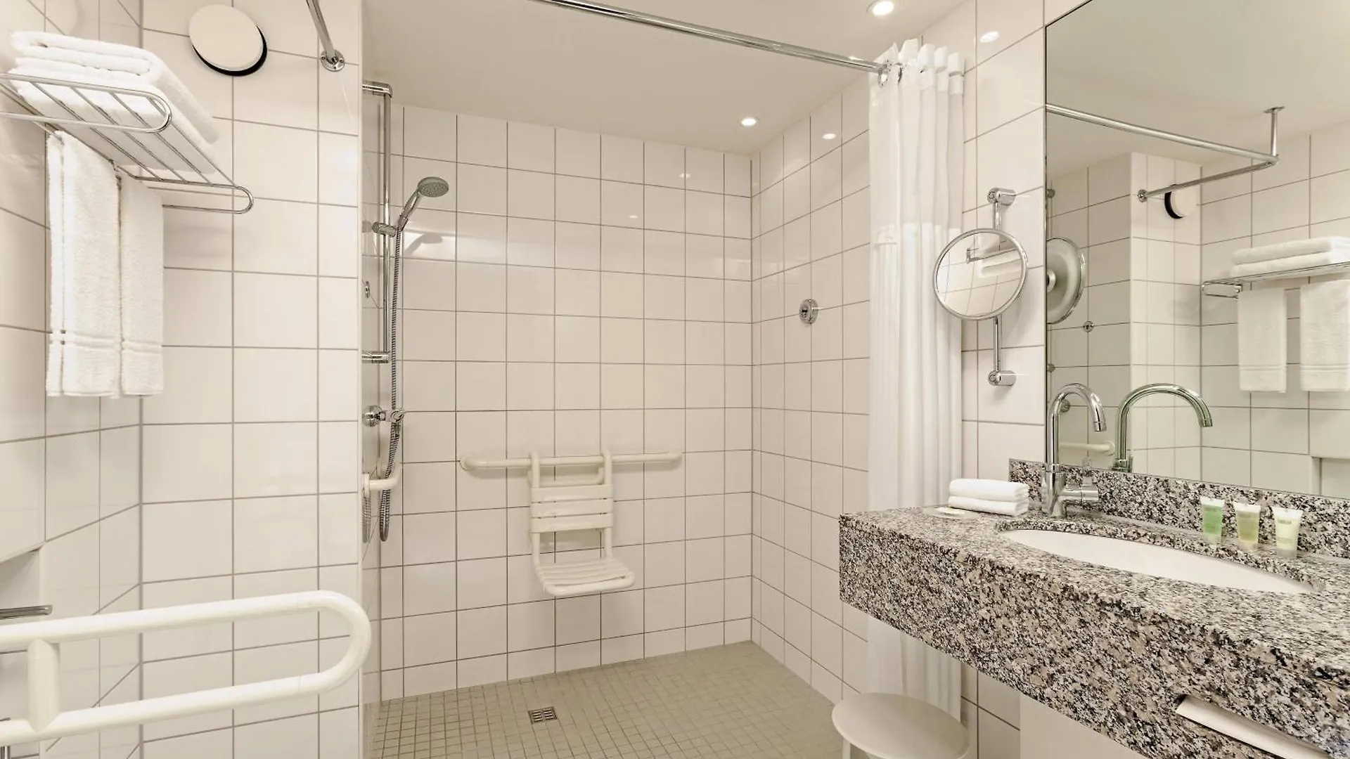 Courtyard By Marriott Duesseldorf Hafen Hotel Dusseldorf