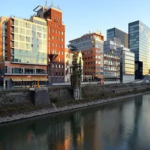 Hotel Courtyard Düsseldorf Hafen
